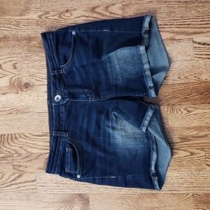 (27W) Dynamite Classic Distressed Denim Mini Shorts California Beach Pool